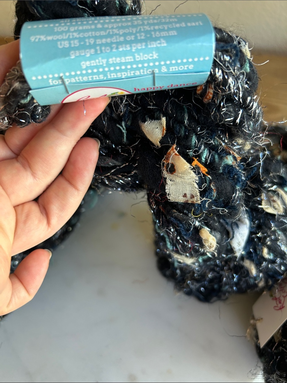 Knit collage yarn. Happy Dance black Mixed-Texture Yarn Bundle - Artisanal yarn - Picture 5 of 8